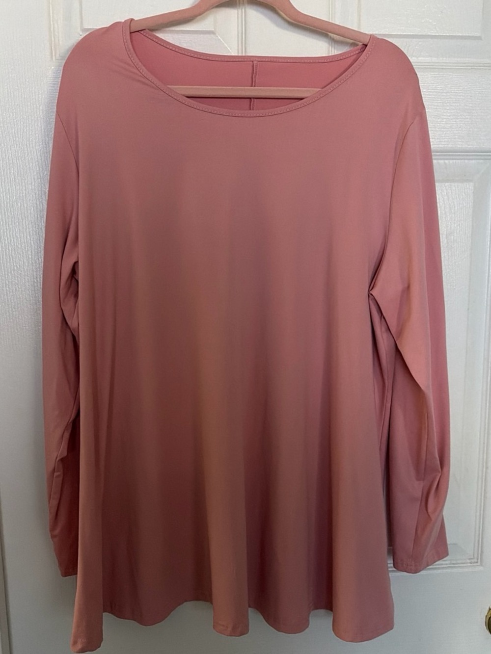 Women’s Long Sleeve Scoop Neck Top - Dusty Rose
